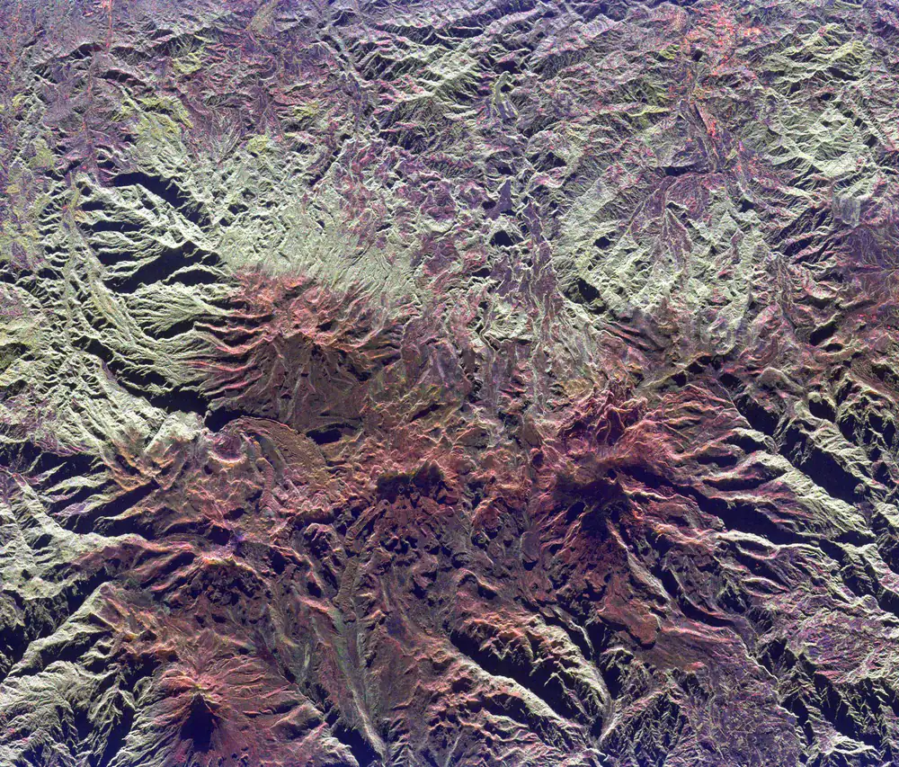 Radar SAR del Nevado del Ruiz, Colombia (NASA)